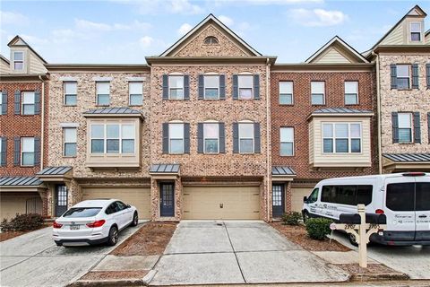 Townhouse For Sale - 2707 Hallwood Lane<br/> Suwanee, GA 30024