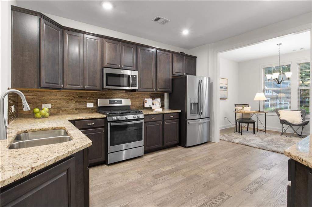 321 Cottonwood Circle