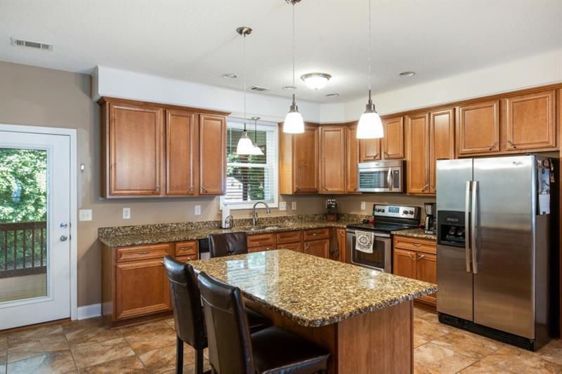6865 Fletcher Drive, Winston, Georgia image 3