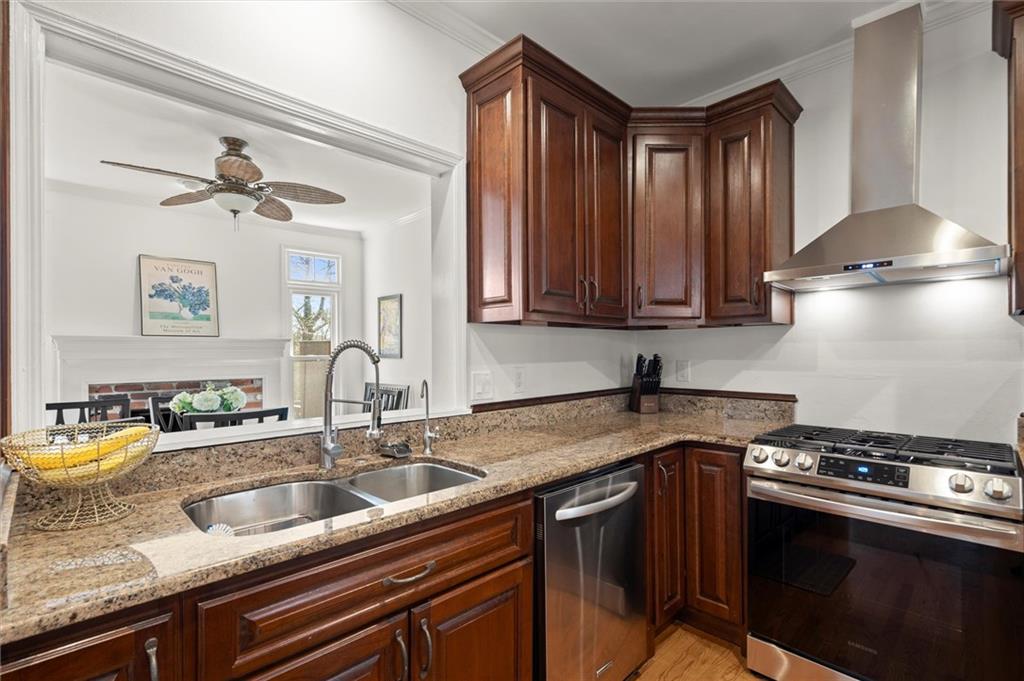 220 Riverview Trail, Roswell, Georgia image 11