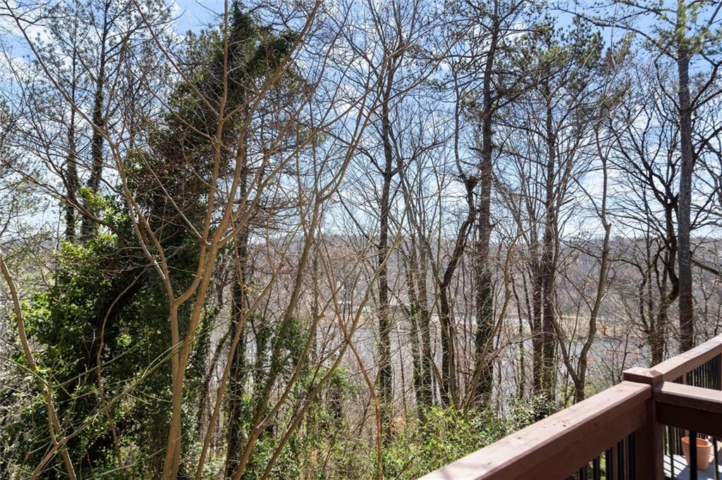220 Riverview Trail, Roswell, Georgia image 24