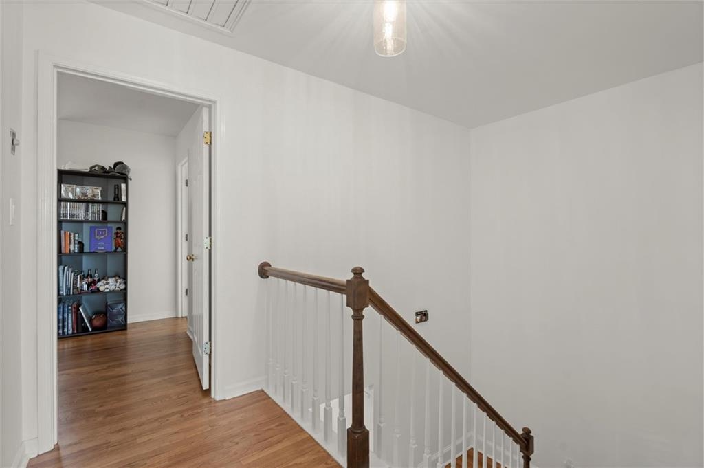 220 Riverview Trail, Roswell, Georgia image 36