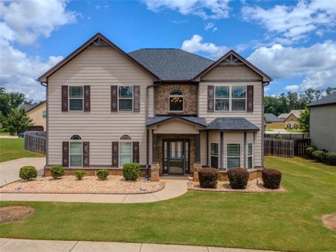 Homes For Sale - 45 Streamside Drive<br/> Covington, GA 30016