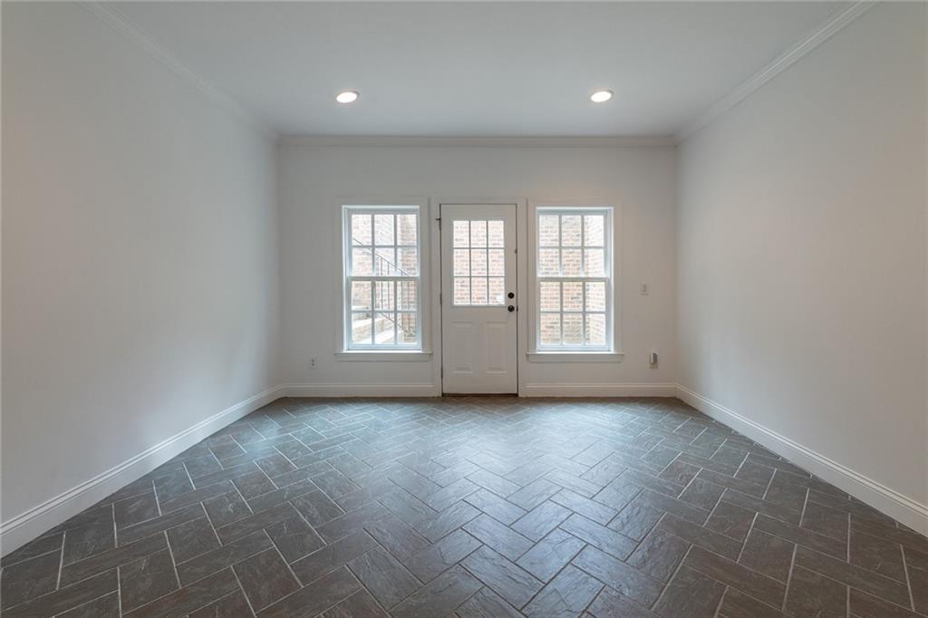 Sandy Springs - Residential
