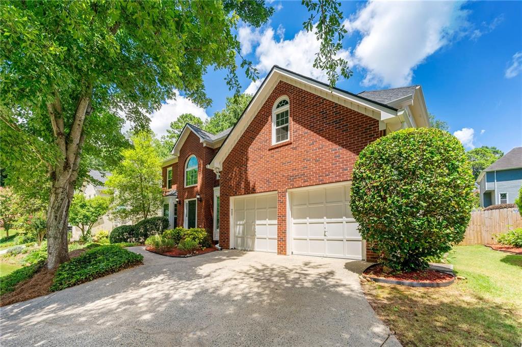 2868 Wyndcliff Court