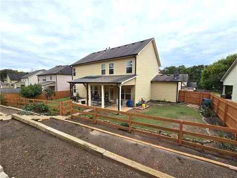 A home in Dacula