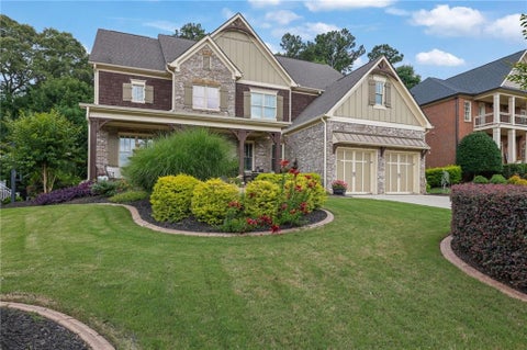 Homes For Sale - 4415 Manor Creek Drive<br/> Forsyth County, Cumming, GA 30040
