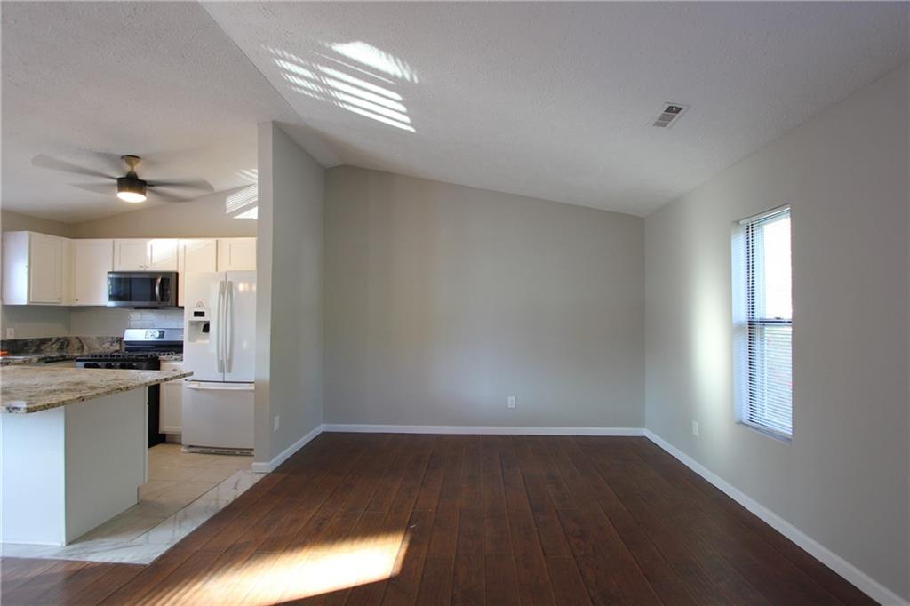 3085 Creel Road