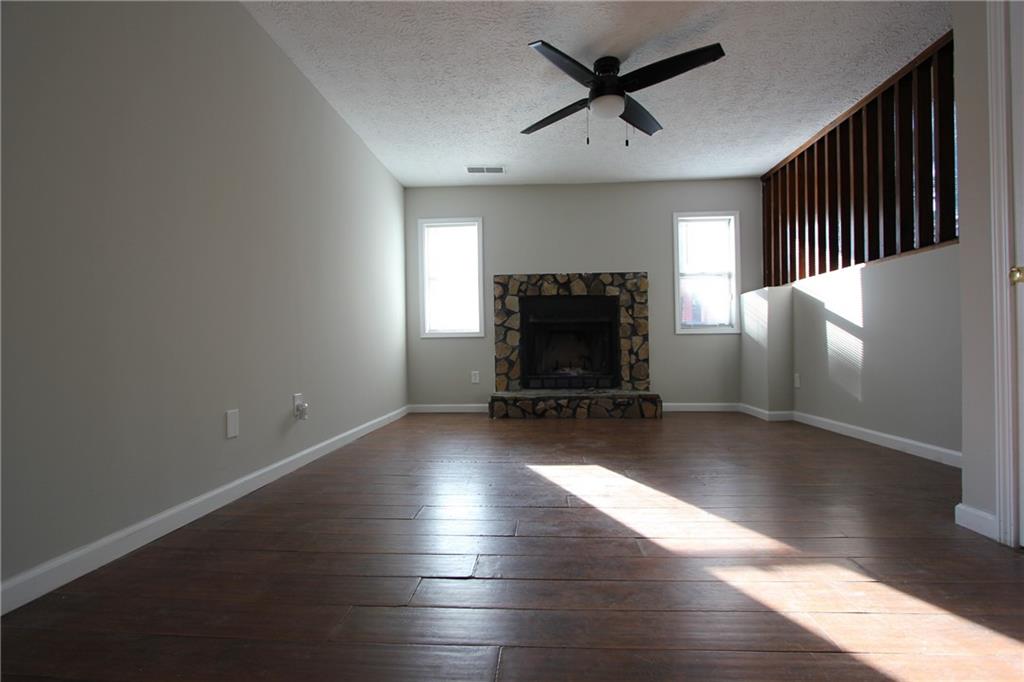 3085 Creel Road