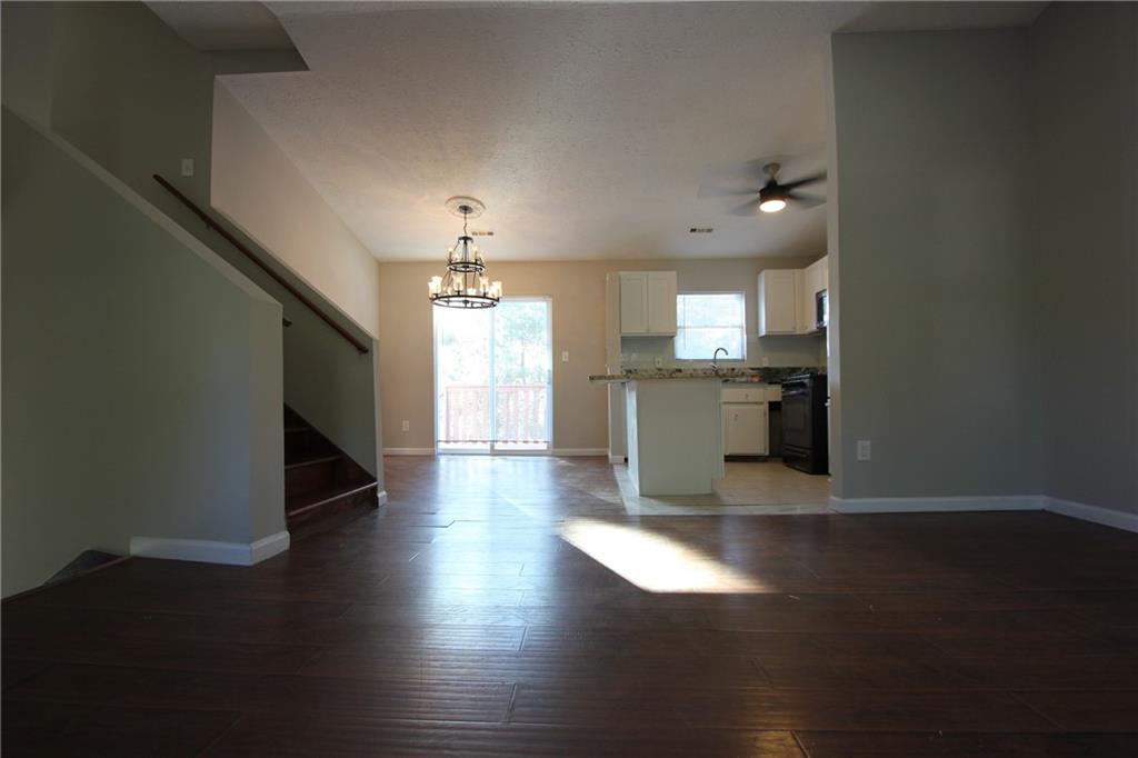 3085 Creel Road
