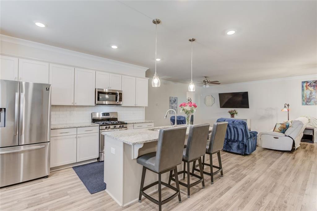 2927 RAMBLER Drive