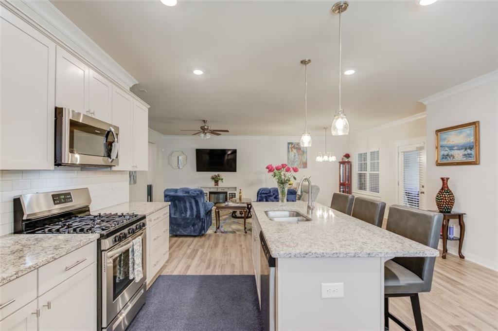 2927 RAMBLER Drive