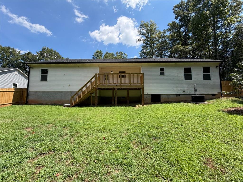 201 Deerfield Lane