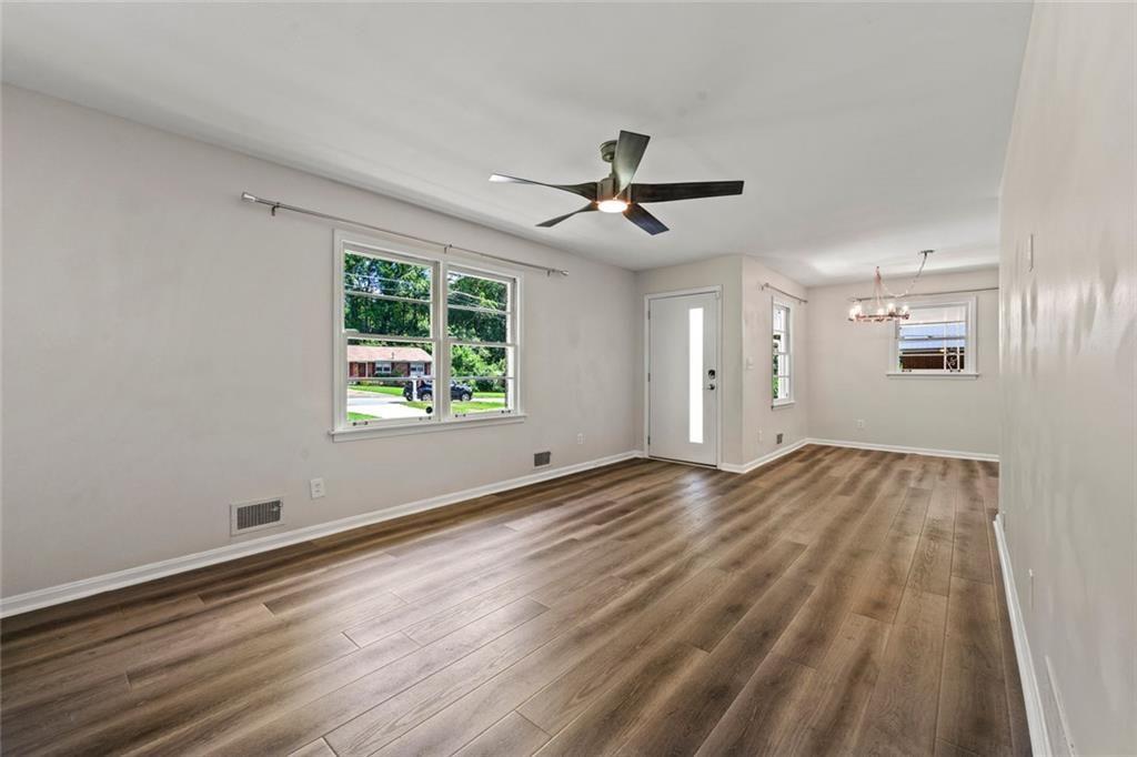 3237 Burgundy Road