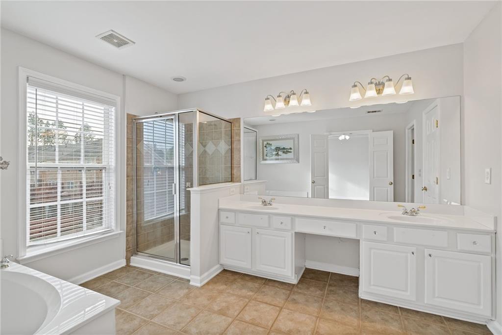 2428 Bridlewood Drive #24, Atlanta, Georgia image 32