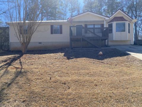 Homes For Sale - 8977 Tweeddale Drive<br/> Winston, GA 30187