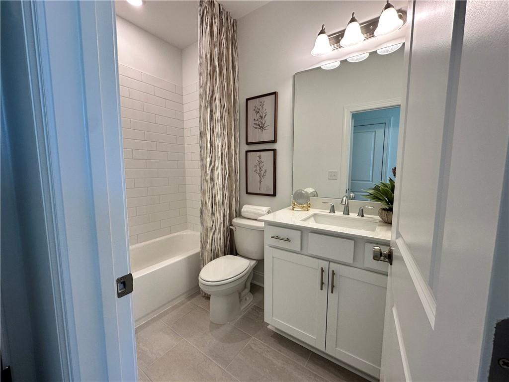 Market Square at Sawnee Village - Residential