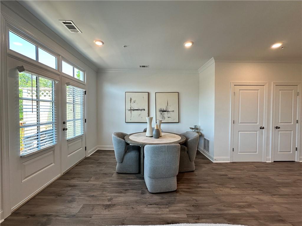 Market Square at Sawnee Village - Residential