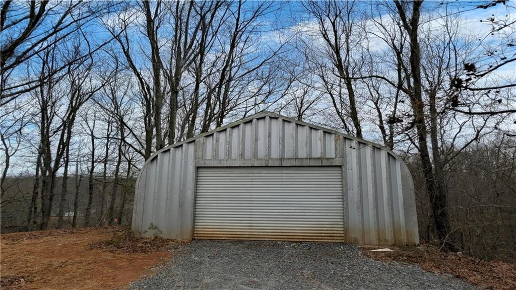 859 Mountain Ridge Drive