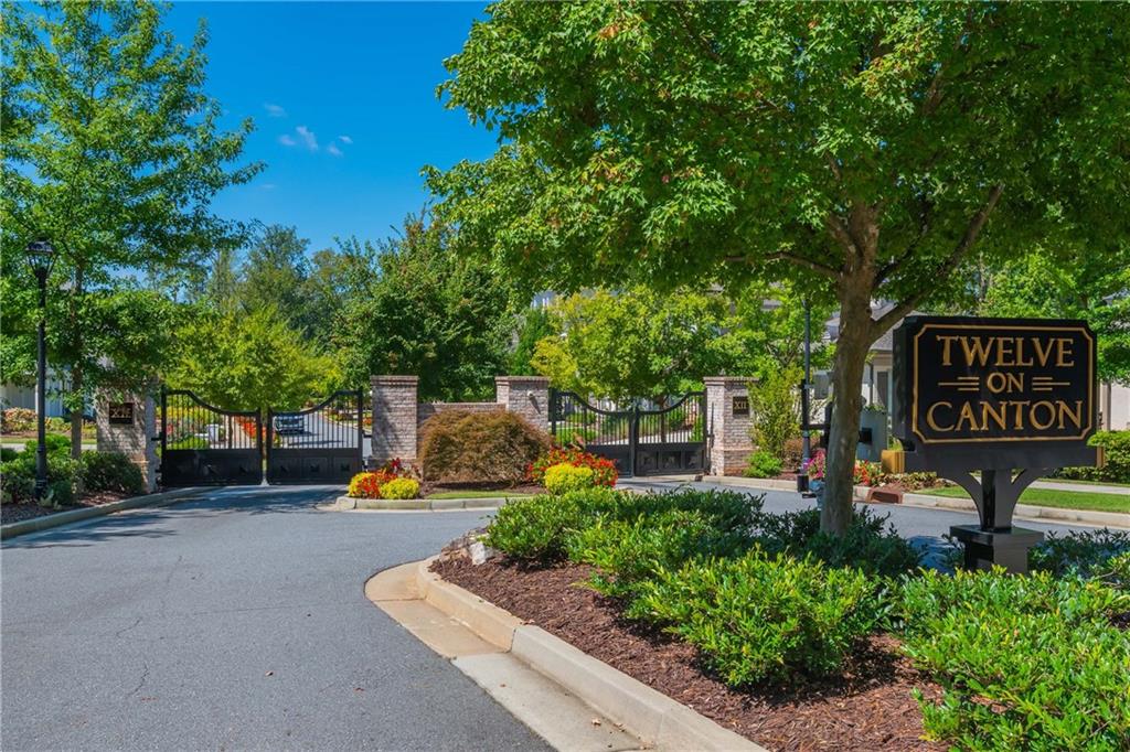 2130 Canton View