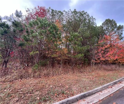 Vacant Land For Sale - 1075 Falkirk Lane<br/> Stone Mountain, GA 30087