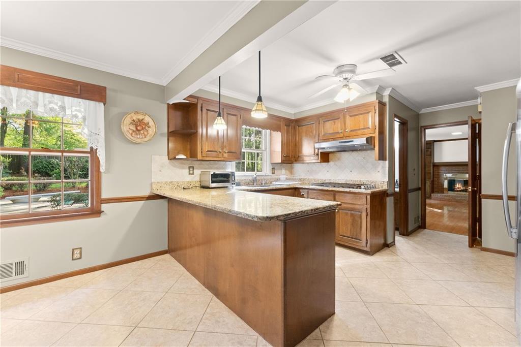 556 Daisy Nash Drive SW