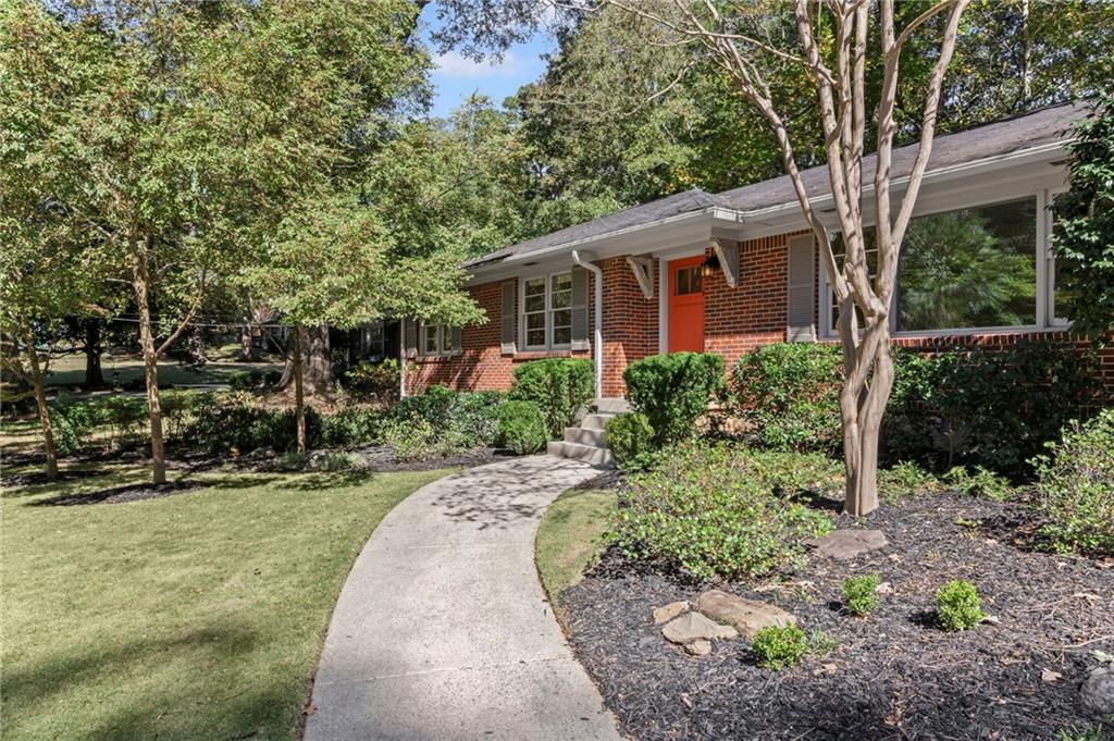 1591 Fama Drive NE