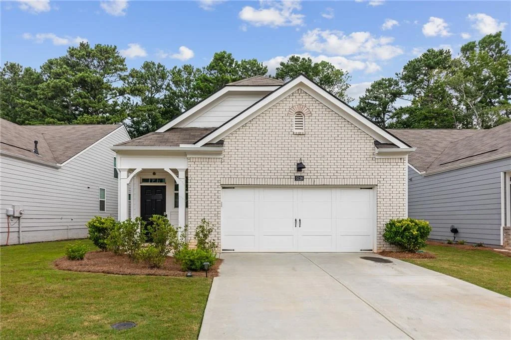 5126 Tulip Square