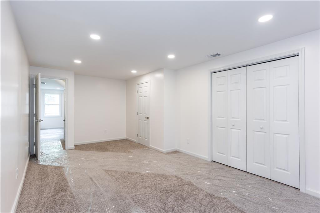 3960 Rocmar Drive, Snellville, Georgia image 31