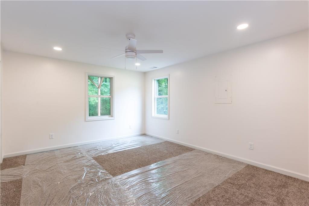 3960 Rocmar Drive, Snellville, Georgia image 28