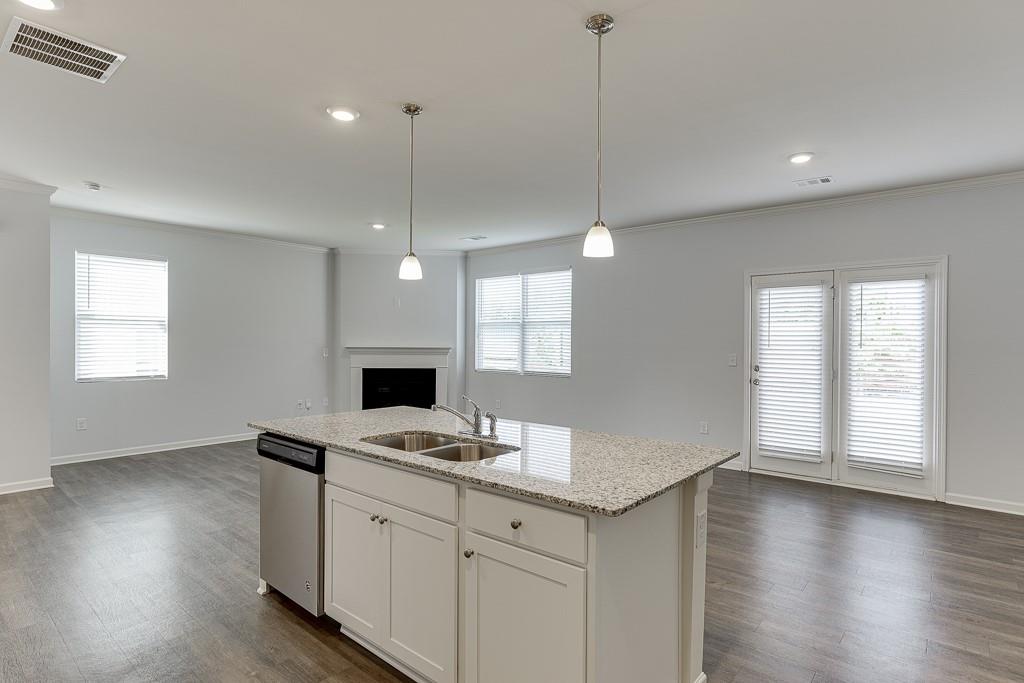 5758 Turnstone Trail, Flowery Branch, Georgia image 12
