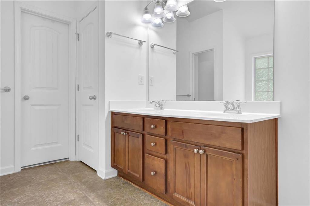 7027 Walham Grove, Duluth, Georgia image 23