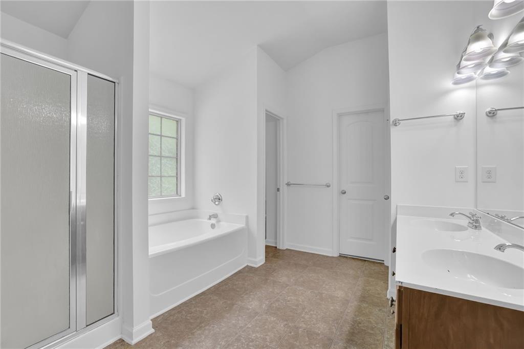 7027 Walham Grove, Duluth, Georgia image 24