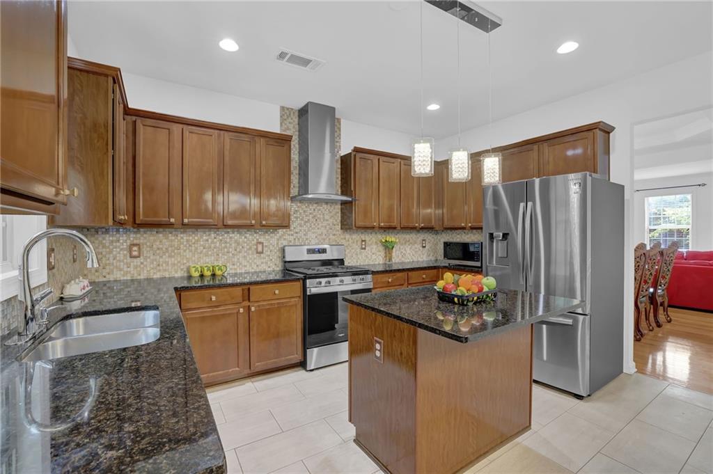 7027 Walham Grove, Duluth, Georgia image 7