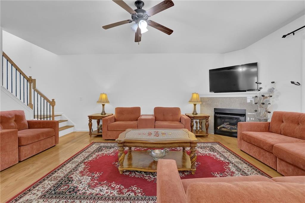 7027 Walham Grove, Duluth, Georgia image 13