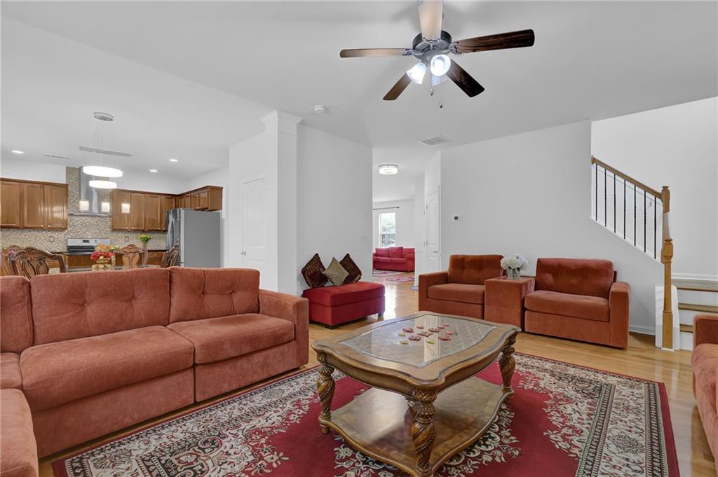 7027 Walham Grove, Duluth, Georgia image 15