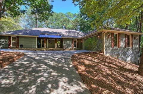 Homes For Sale - 186 Wolverine Drive<br/> Waleska, GA 30183