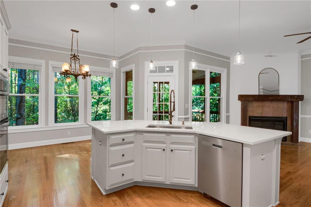 5407 Waters Edge Trail