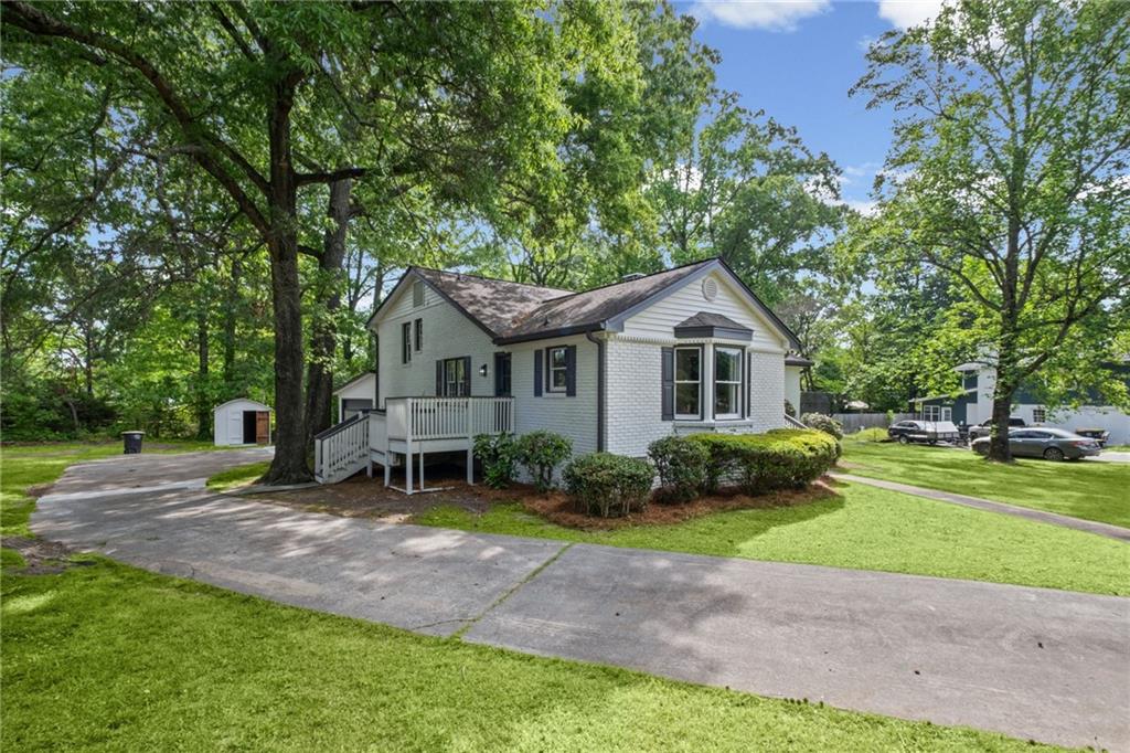 7 E Creekview Drive SW