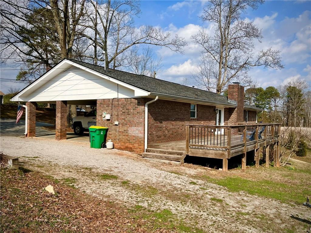 1335 Hillcrest Drive