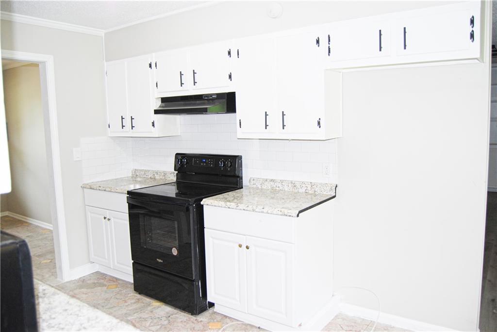 1584 Hebron Lane