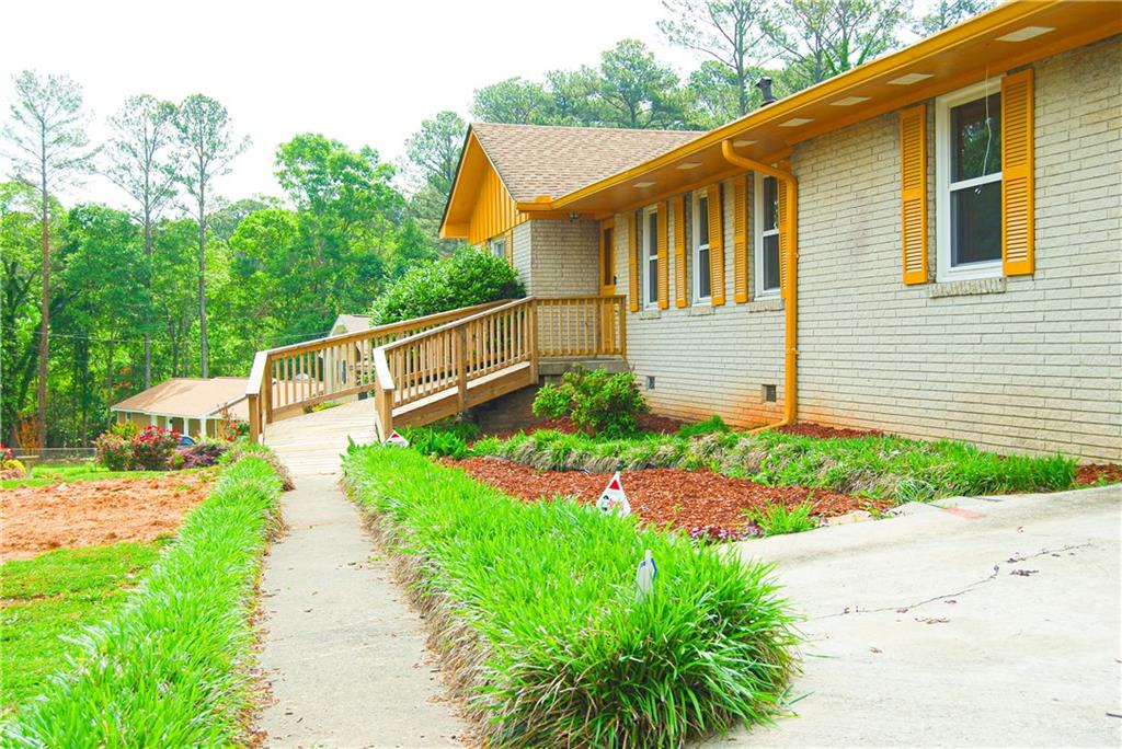 1584 Hebron Lane