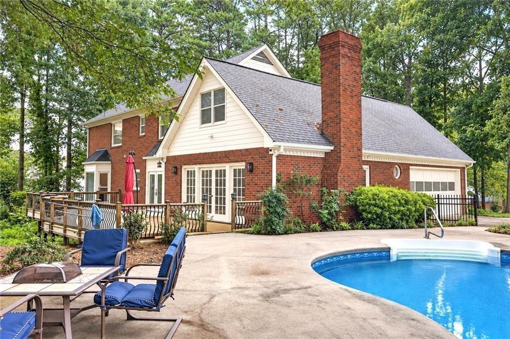 1211 Bridgewater Walk
