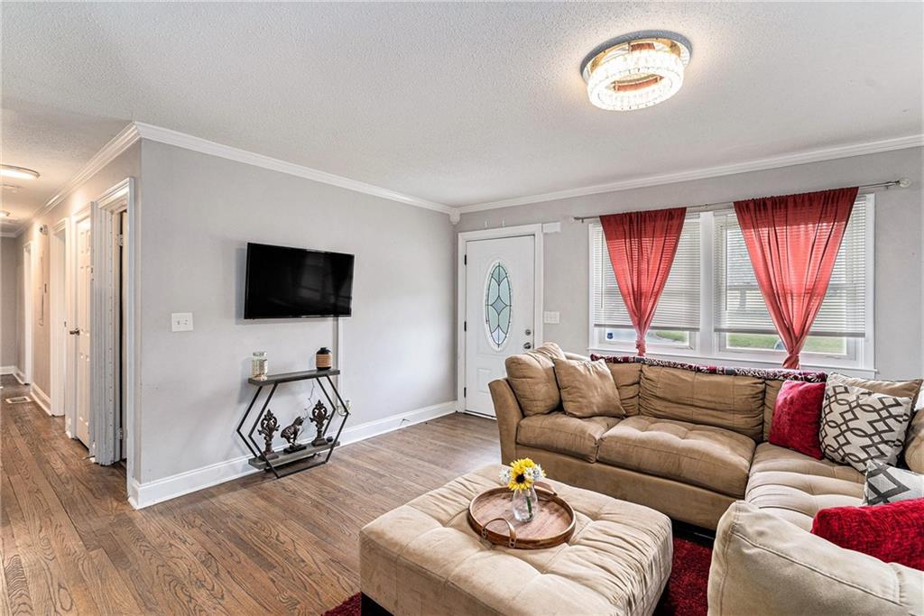 232 Whitworth Drive SW