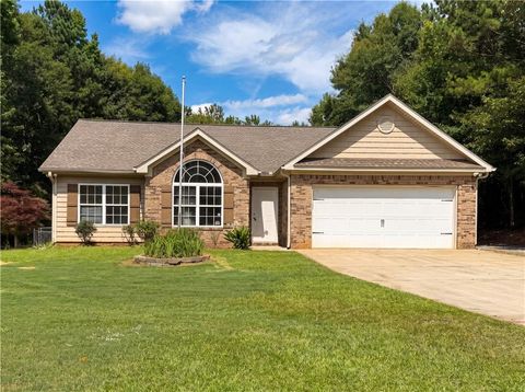 Homes For Sale - 50 Horseshoe Lane<br/> Monroe County, Jackson, GA 30233