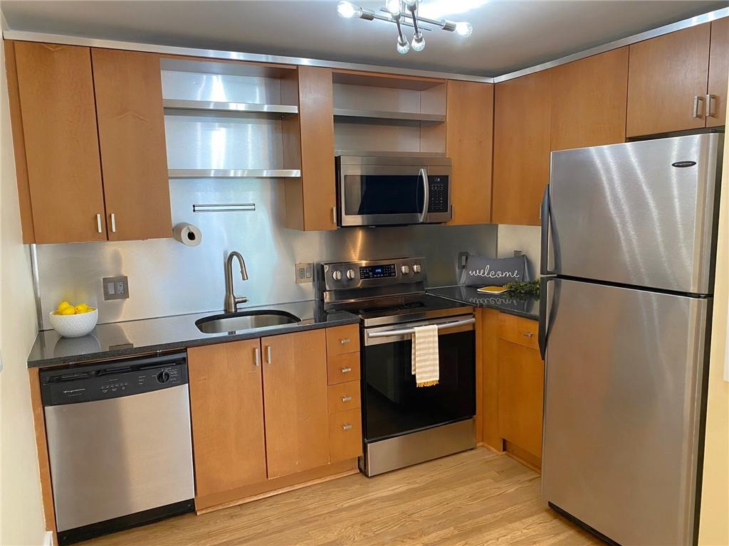 181 Powell Street SE 2