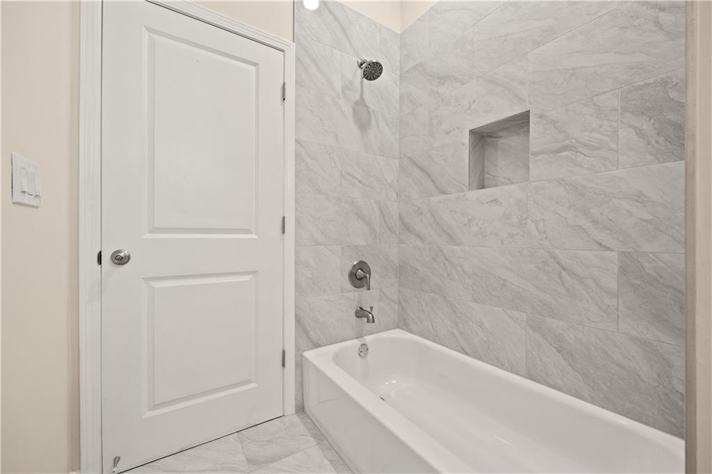 556 James P Brawley Drive, Atlanta, Georgia image 18
