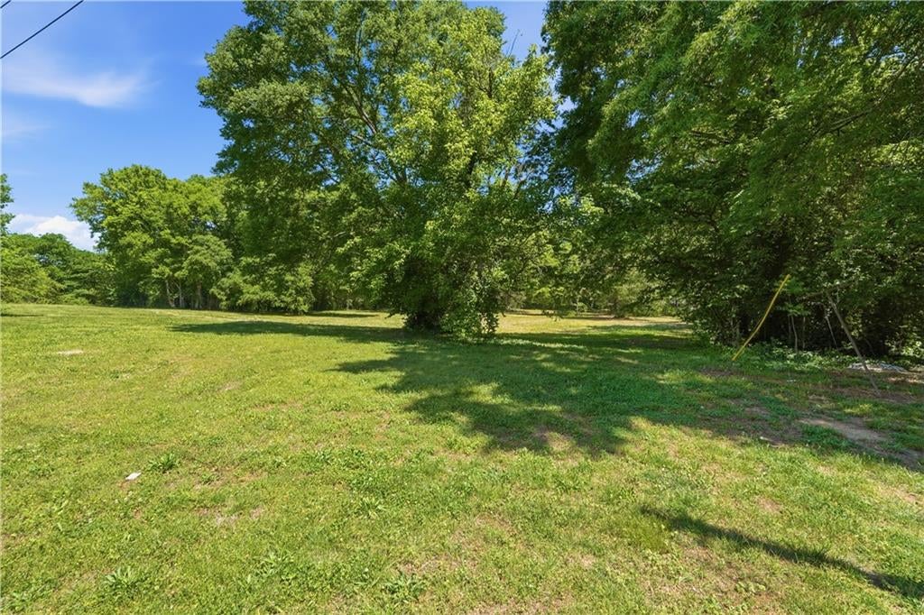 102 Jackson Drive SE