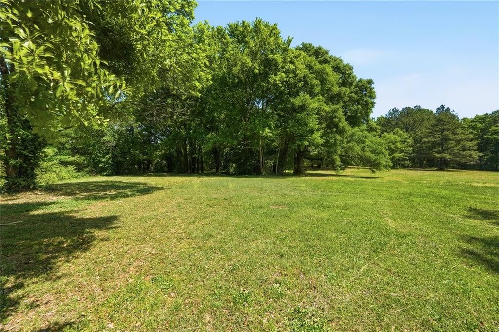 102 Jackson Drive SE