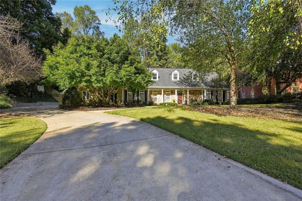 140 Grogans Landing